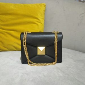 Cowhide Luxury Leather Handbag - Black, 18-5x10-x14cm